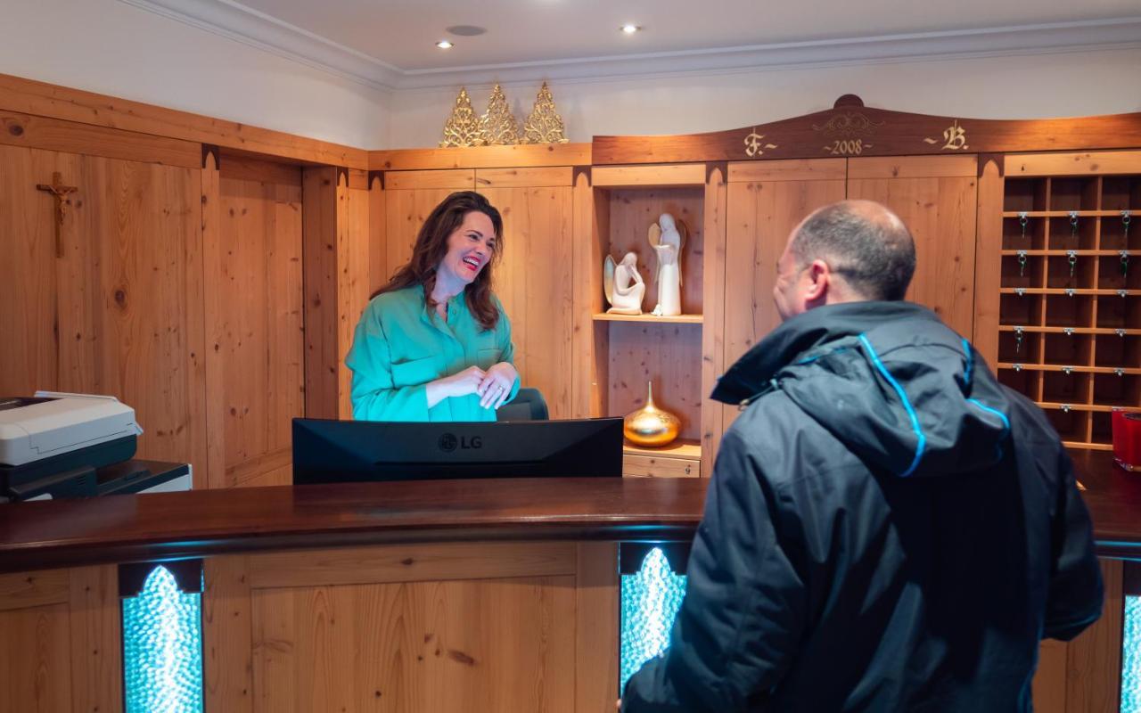 Sylvana'S Wohlfuehl Hotel 메이른호픈 외부 사진